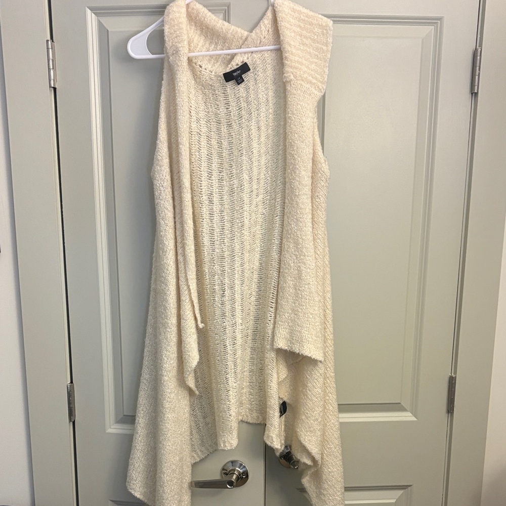 Women's Cream Sleeveless Sweater Vest